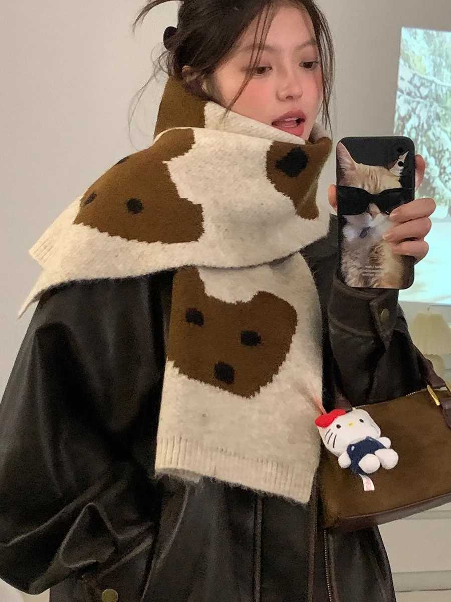 Luxury Woolen Thickened Knitted Scarf For Women New Winter 2025 High-End Warmth And Cold Protection Neck Warmer Black Cute Y251115