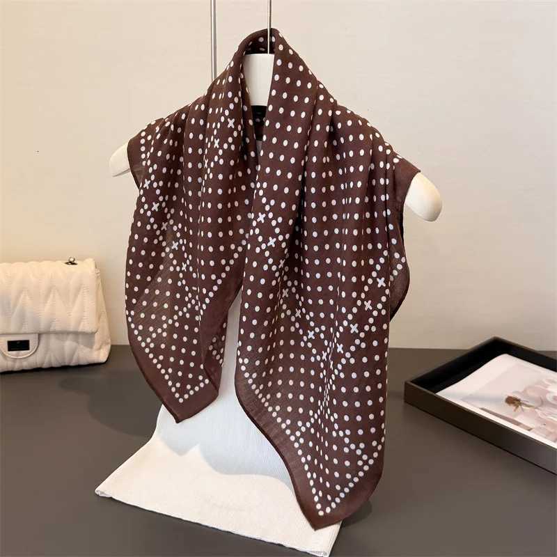 Luxury Luxury 7070cm Cashew Square Scarves For Women Soft Neck Scarf Shawl Warp Elegant Neckerchief Bandanas Retro Paisley Print Hijab Y251115