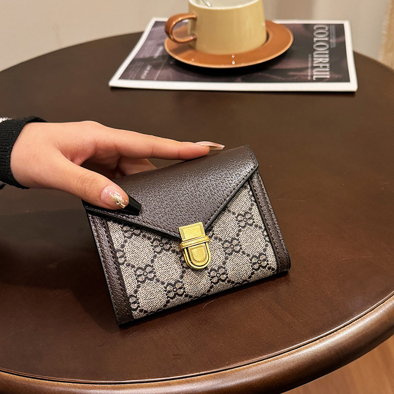 Multifunctional luxury new fashionable designer women's coin purse with lock and card slots, cardholder wallet, men's vintage wallet.