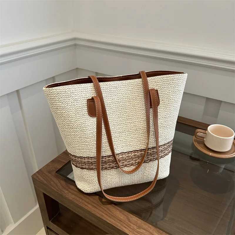 Womens large capacity shoulder bag summer grass basket womens handbag fashionable designer beach bag shopping handbag Z250416
