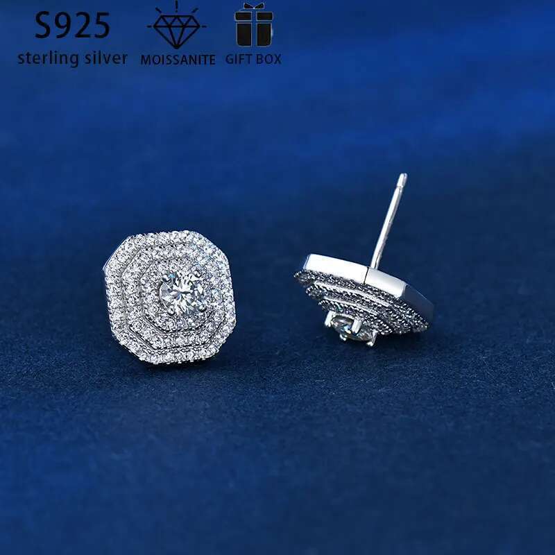 INZEN1 Pair of Women's Stud Earrings Set in Sier 0.8 Carat Moissanite Gift Wedding Engagement