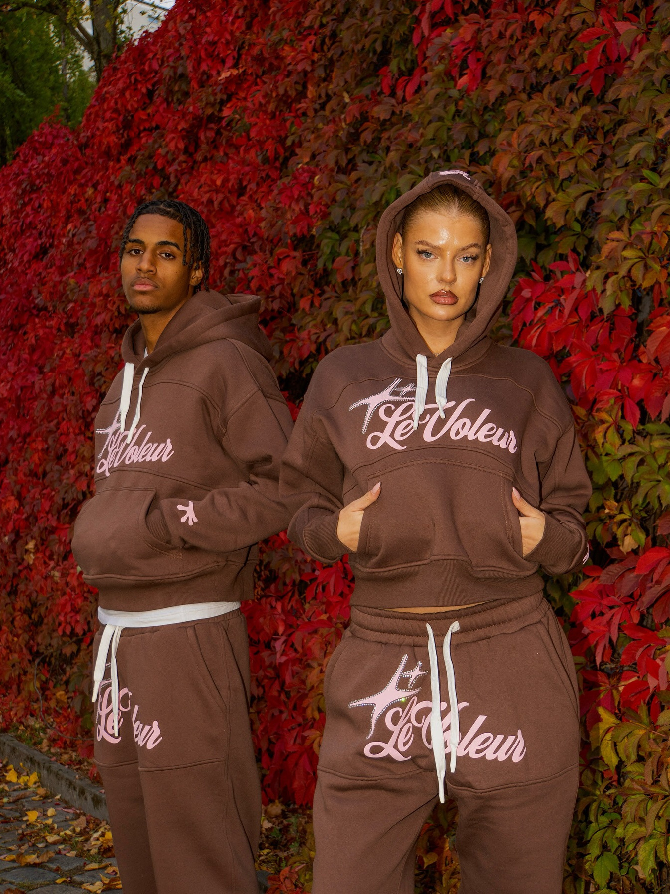 Men's Tracksuits Streetwear Hoodie SweatpantsTwo Piece Set Clothes Mens Hip Hop Letters Embroidered Rhinestone Sequins Sweatshirt Pants