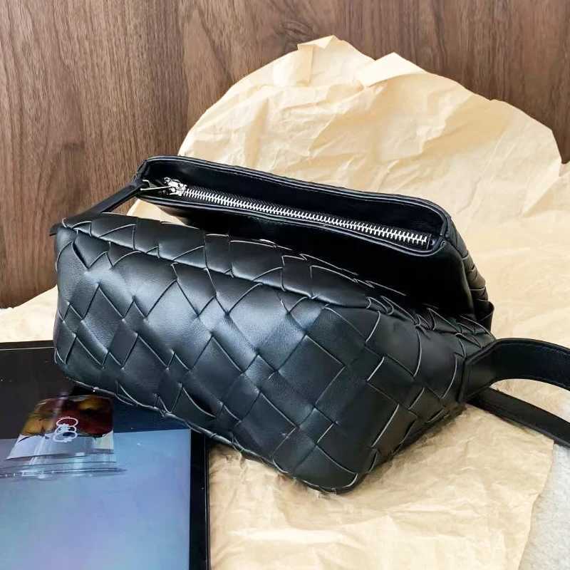 Korean Casual Box Message Bags For Women Luxury Designer Handbag And Purses 2025 New In PU Cross Weaving Small Underarm ShoulderW251115