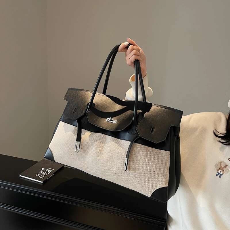 Trendy Designer Crossbody Bag For Women Stylish Leather Handbag Minimalist Vintage Clutch Purse Elegant Commuter