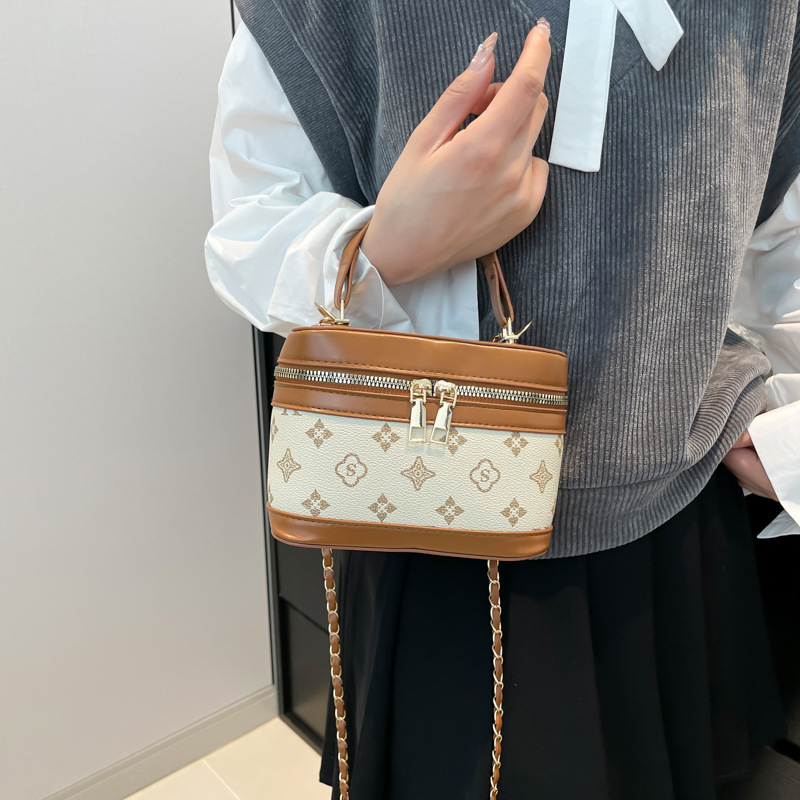Designer Bag Luxury Bag Women New Crossbody Light Senior Sense Printed Mini Bucket Shoulder Bag Box With A Variety Of Colors On One Shoulder