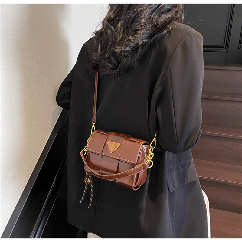 free shipping designers bags for womens 2025 new small square commuting hot woven crossbody bag high end sense simple and fashionable