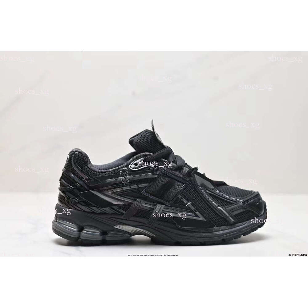 Luxury Designer Running Shoes 1906 r Athletic Men Women Tobacco White Gray Neon Nights Lunar Sneakers Outdoor Trainers Size 36-45 Top