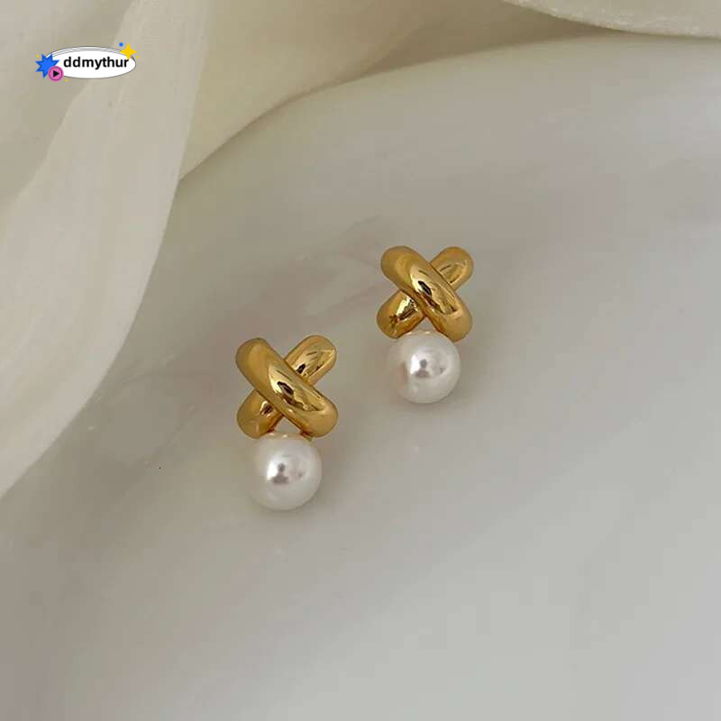 Cute Imitation Pearl Metal Post Earrings For Women Fashion Jewelry Career Accessories Trendy New Elegant Style Fancy Gifts C1424 ddmythur