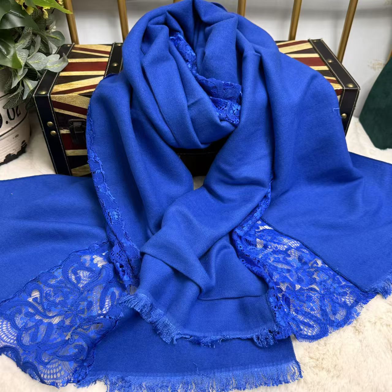 T490 autumn and winter lace winter men and women tassel scarf new style neck shawl thickening fashion solid color all-match warm