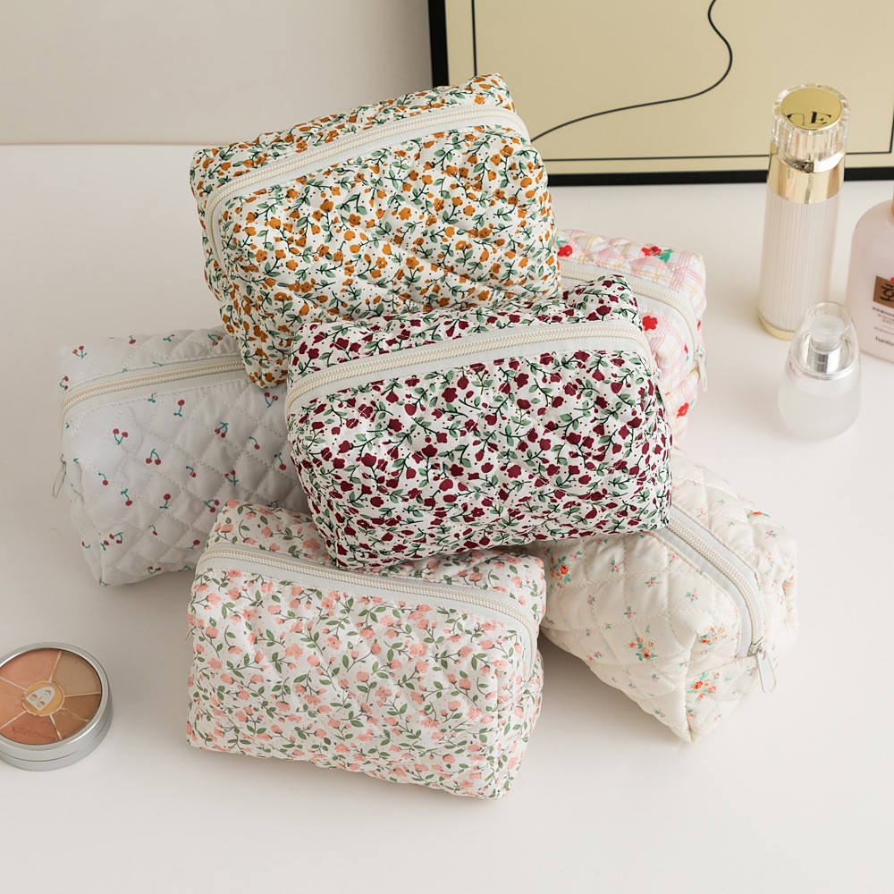 A98-Travel portable Korean girly cosmetics storage bag