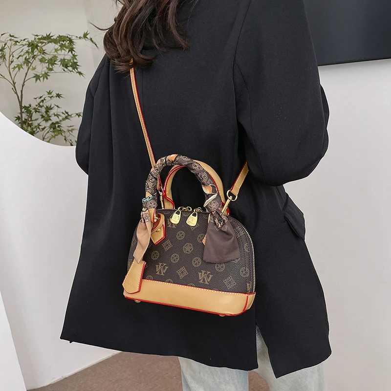 Elegant Ladies Tote Bags Leather Handbag Crossbody Design From Famous Designer Luxury Brand For Everyday UseW251115