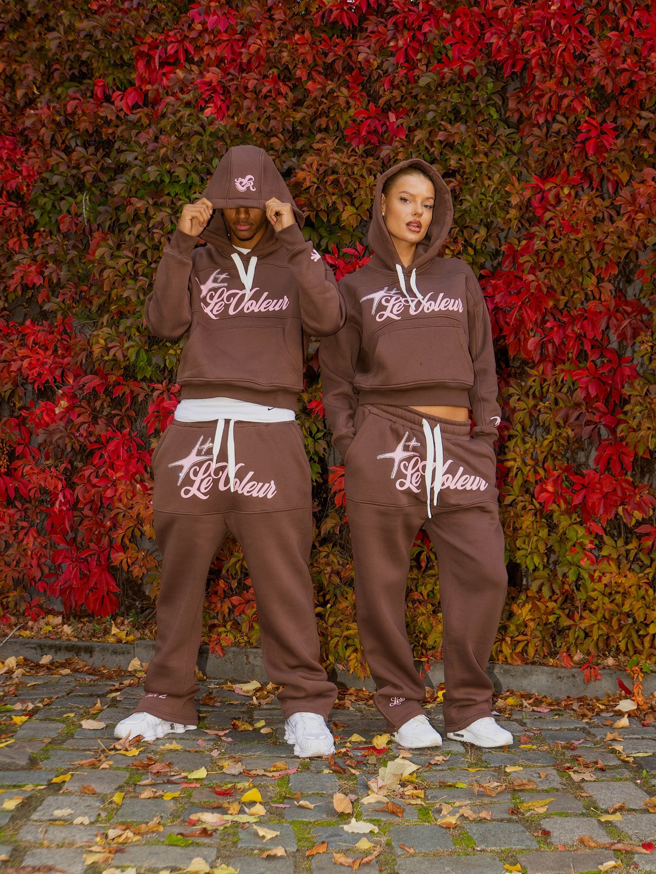 Men's Tracksuits Streetwear Hoodie SweatpantsTwo Piece Set Clothes Mens Hip Hop Letters Embroidered Rhinestone Sequins Sweatshirt Pants