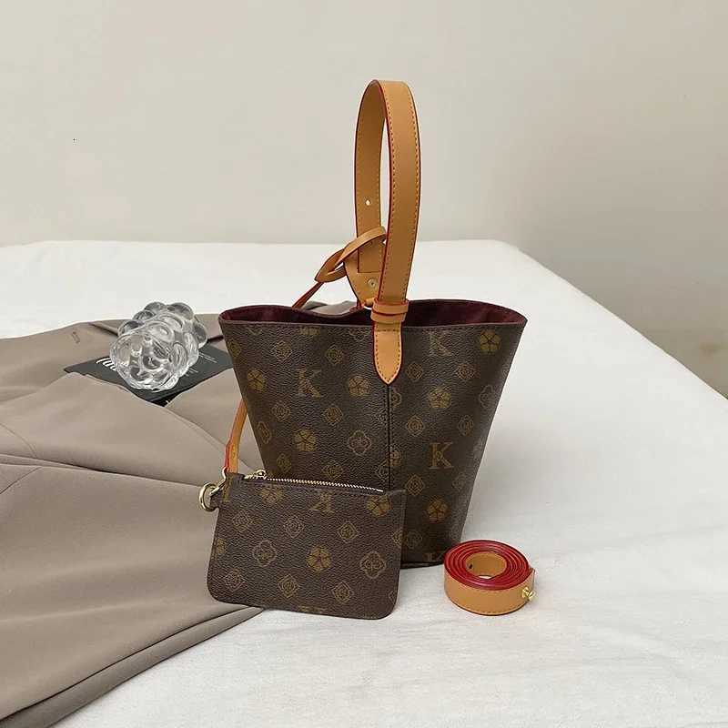 Elegant Leather Shoulder Bag Handbag For Women Crossbody Messenger By Luxury Brand Famous Designer PopularW251115