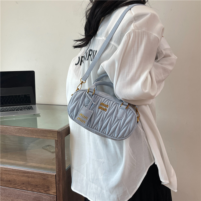 designer bag new Advanced niche design bags Leisure and versatile embroidered thread wrinkled single-shoulder crossbody and hand-held bowling bag