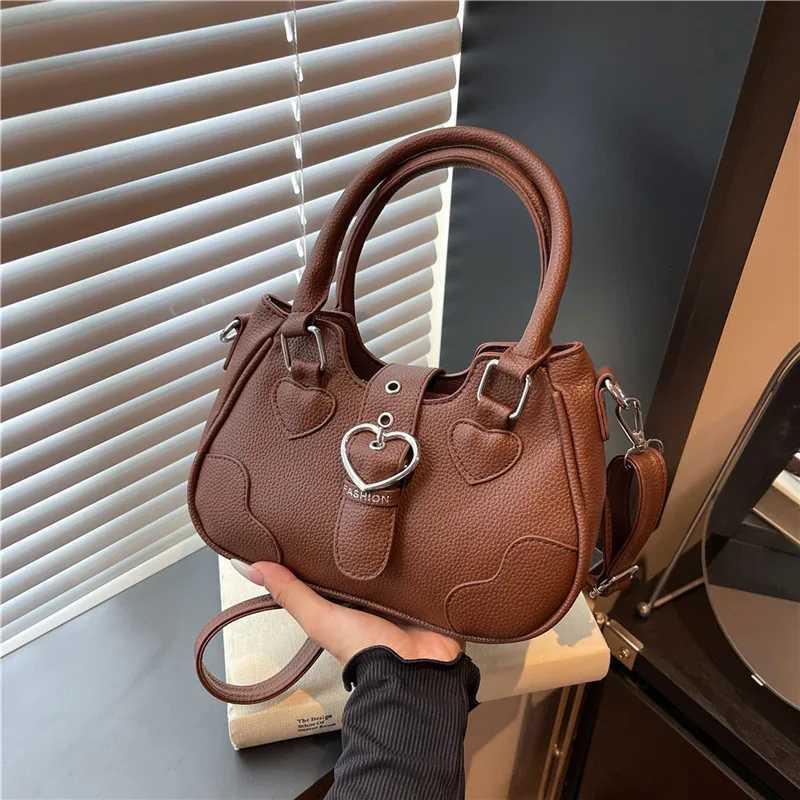 Luxury Designer Paris Fashion Leather Handbag for Women Elegant Crossbody Bag Large Capacity Commuter StyleW251115