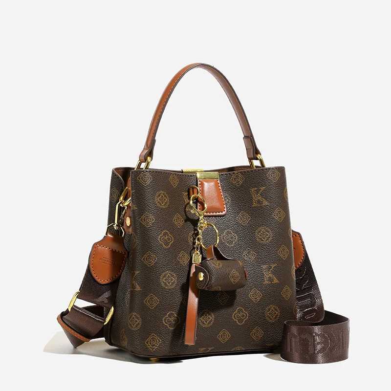 Luxury Brand Leather Handbags Women Tote Shoulder Bag Crossbody Messenger Famous Designer Popular Classic Elegant And FashionW251115