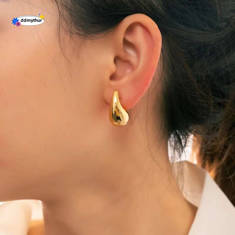 Small Gold Color Water Drop Stud Earring for Women Ear Jewelry Simple Valentine's Day Gift ddmythur