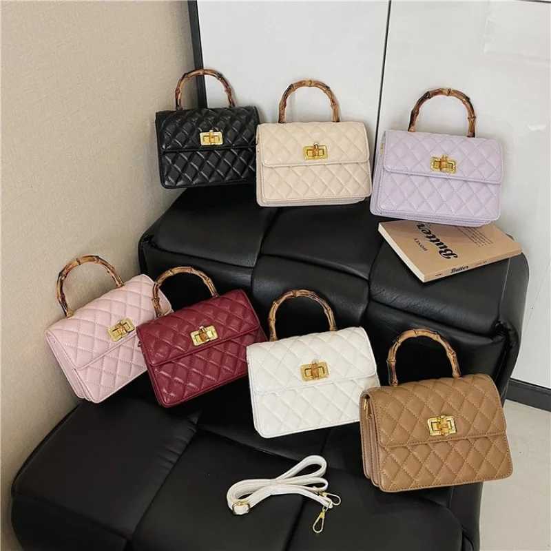 Sleek Womens Leather Handbag - Designer Crossbody Shoulder Bag Tote Purse Ladies FashionableW251115