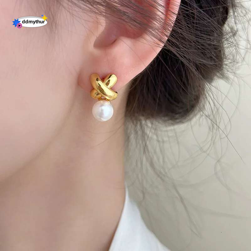 Cute Imitation Pearl Metal Post Earrings For Women Fashion Jewelry Career Accessories Trendy New Elegant Style Fancy Gifts C1424 ddmythur