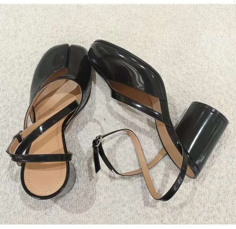 Ins style Fashion Patent Leather Split Toe Women Pumps Spring Summer Thick High heels Sgbacks Female hot Tabi Chunky Casual Shoes