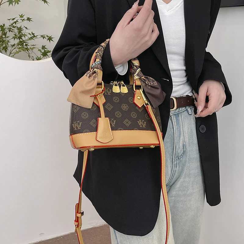 Elegant Ladies Tote Bags Leather Handbag Crossbody Design From Famous Designer Luxury Brand For Everyday UseW251115