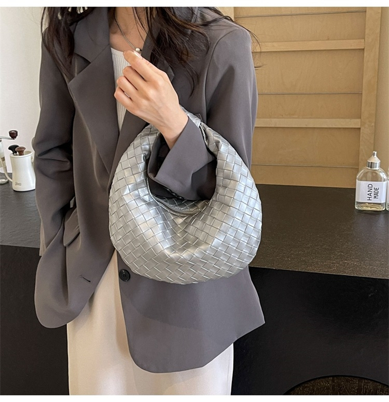 Designer free shipping designers bags for womens ladies 2025 New Woven Versatile Circular Single Shoulder Underarm Bag fashionable