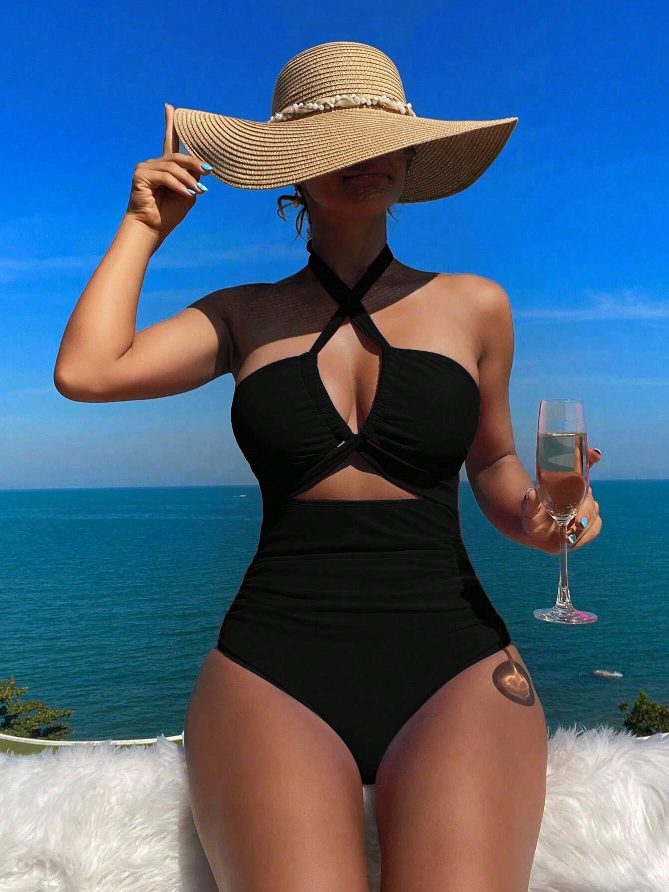 Women's One-piece Swimsuit Cross-neck Shoulder Strap The Detailed Design Shows off the Figure V-neck Sexy Swimsuit Set