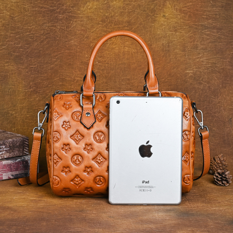 Cowhide Handbag Large Capacity Head Layer Cowhide Embossed Single Shoulder Diagonal Bag A Vintage Tote Bag