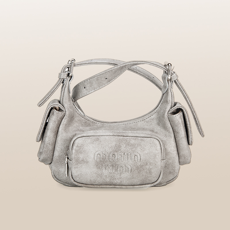 Solid color crossbody bag fashionable versatile. It suitable for daily use. This is the best choice give to friends and family f08d 93b6 80a3 5184 c29