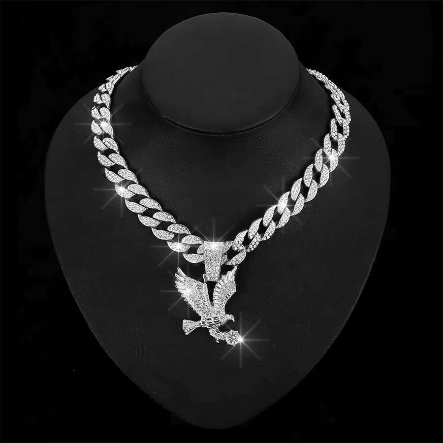 DHcollection 2024 New Style 15mm Iced Out Cuban k Chain Alloy and Rhie Hip Hop Black-Eared Kite Pendant Necklace