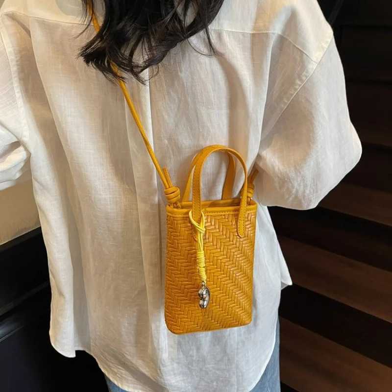 Famous Designer Leather Crossbody Bag For Women Adjustable Strap Elegant And Versatile StyleW251115