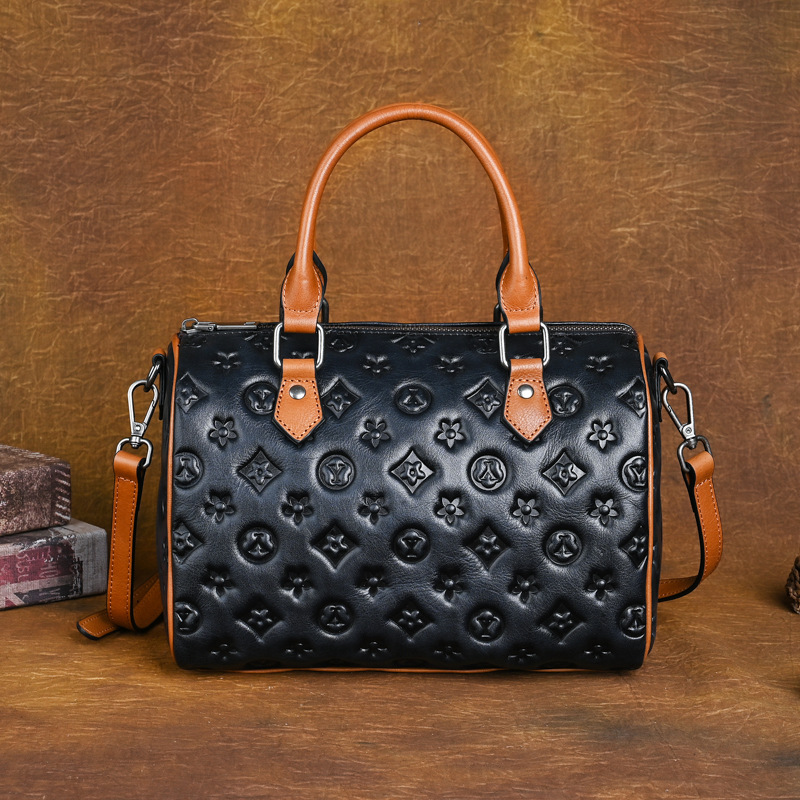 Cowhide Handbag Large Capacity Head Layer Cowhide Embossed Single Shoulder Diagonal Bag A Vintage Tote Bag