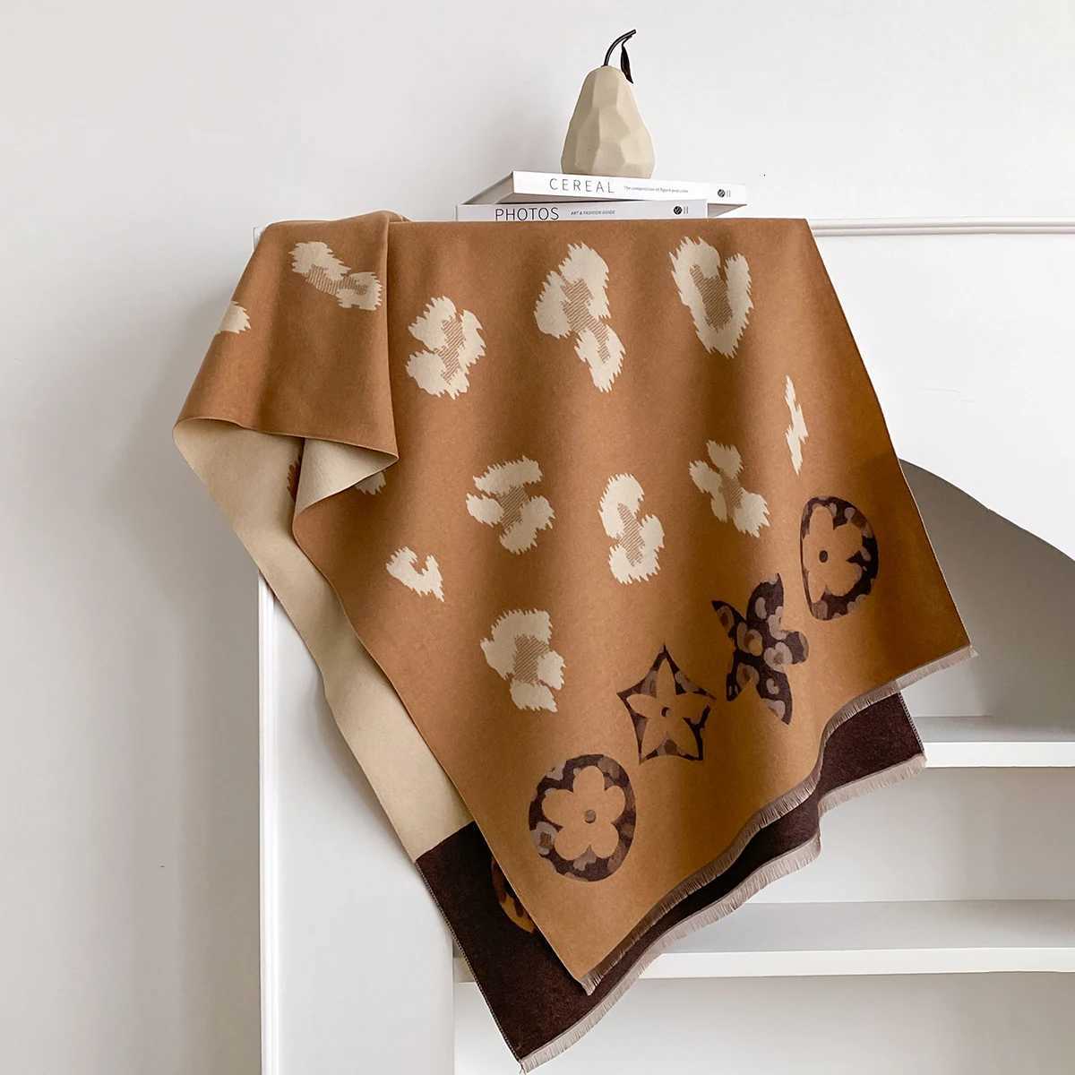 Luxury Elegant Ladies Pashmina Jacquard Imitation Cashmere Scarves Winter Thick Warm Two-Sided Shawl Coldproof Windproof Blanket Scarf Y251115