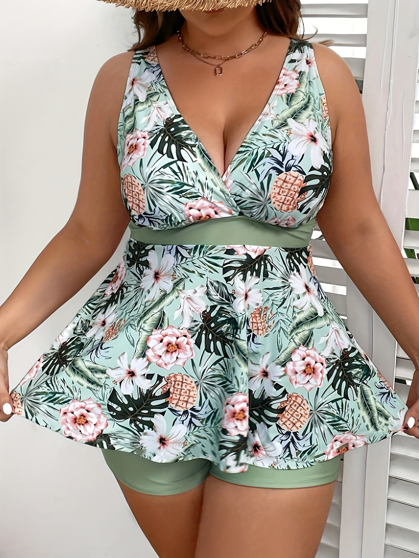 Plus Size Swimsuit for Women Two Piece Bathing Suit Tankini Tropical Print V Neck Tops and Shorts Swimwear
