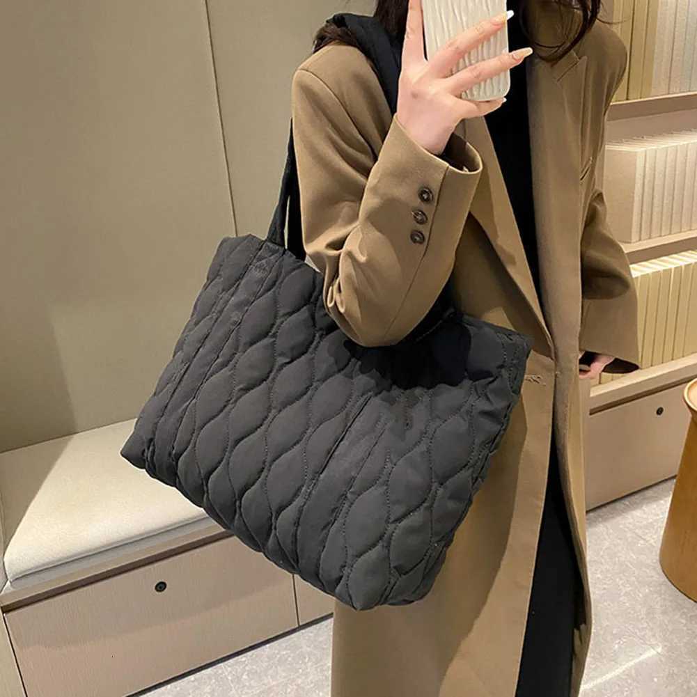AutumnWinter Women Cotton Padded Shoulder Bag Large Capacity New Handbag Solid Quilted Tote Bag Embroidered Thread Underarm BagW251115