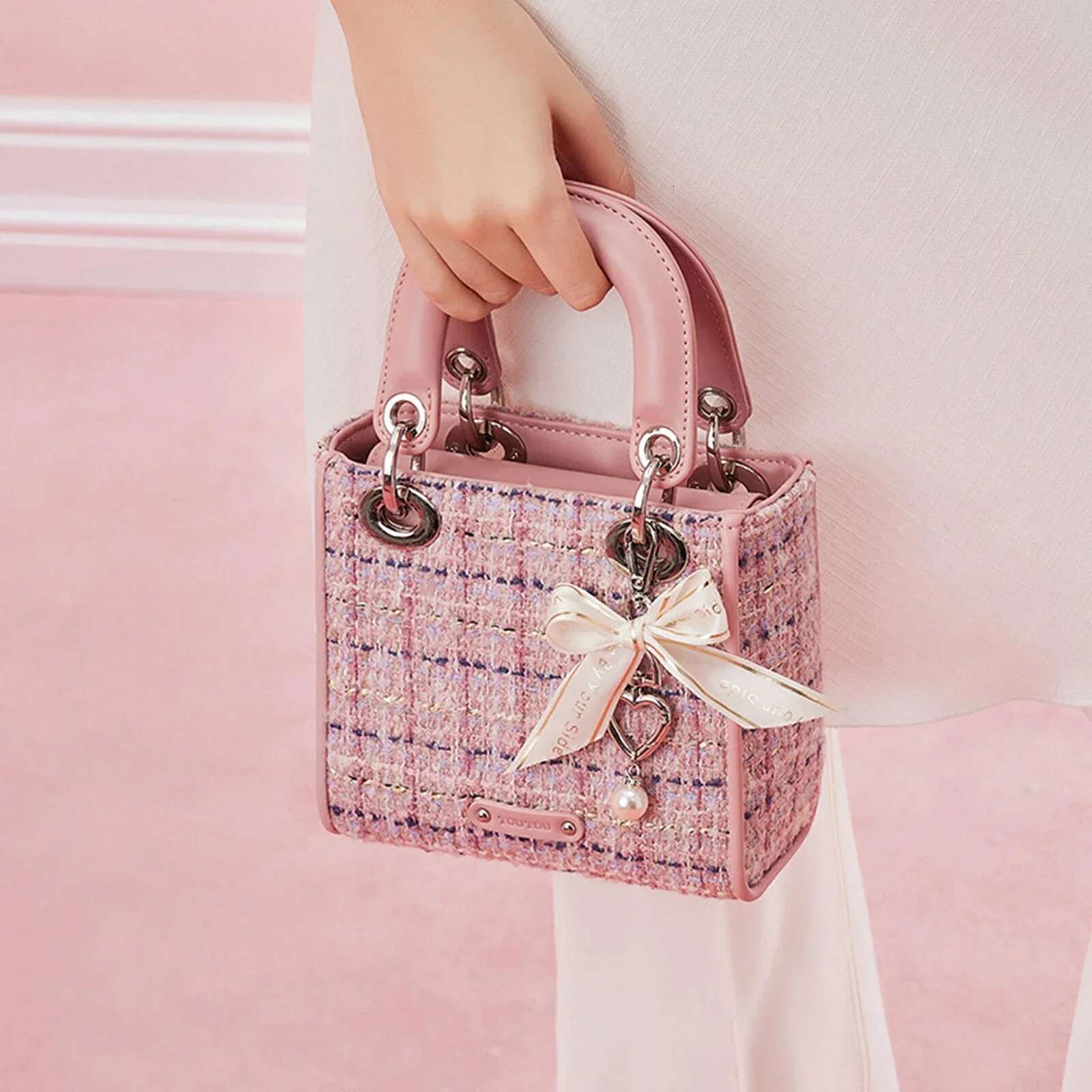 Exquisite And Cute Handbag Women's Crossbody With Original Designer Shoulder Bag With Bowknot Pendant