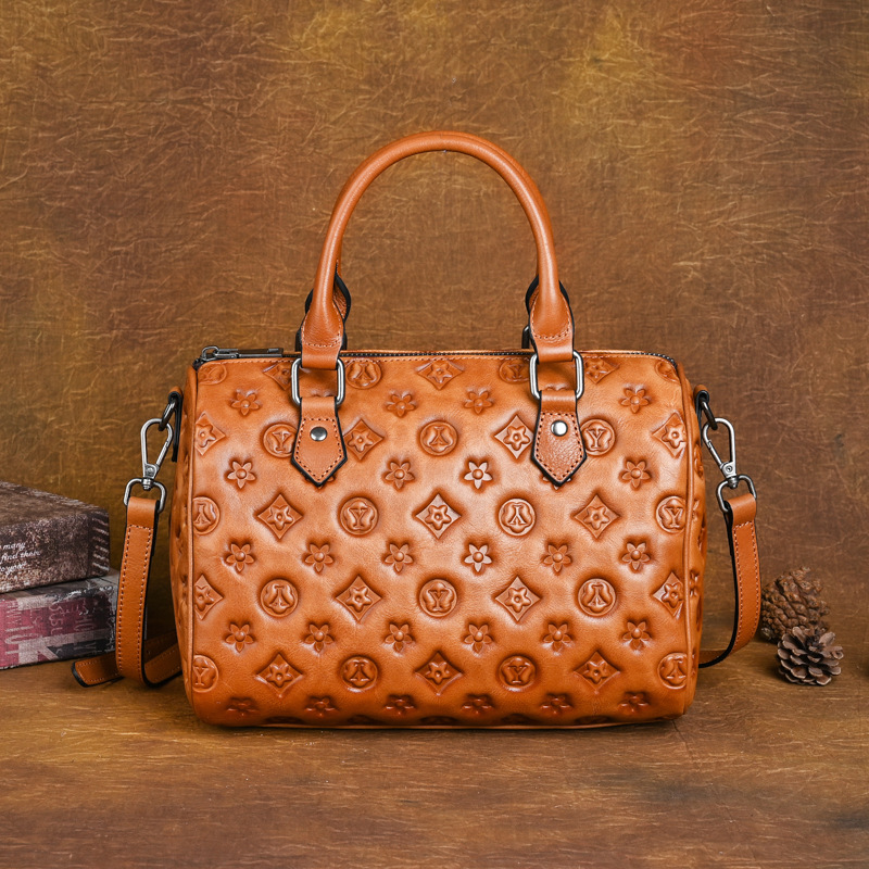 Cowhide Handbag Large Capacity Head Layer Cowhide Embossed Single Shoulder Diagonal Bag A Vintage Tote Bag