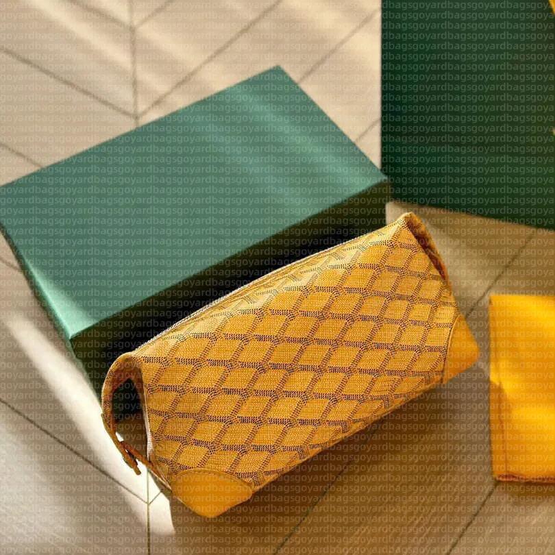 Designer Leather Cosmetic Bags Womens Mens Toiletry Makeup Cases Dots Travel Storage Bag Zipper Closure Clutch Wash Bag Coin Purses Trip Organizer