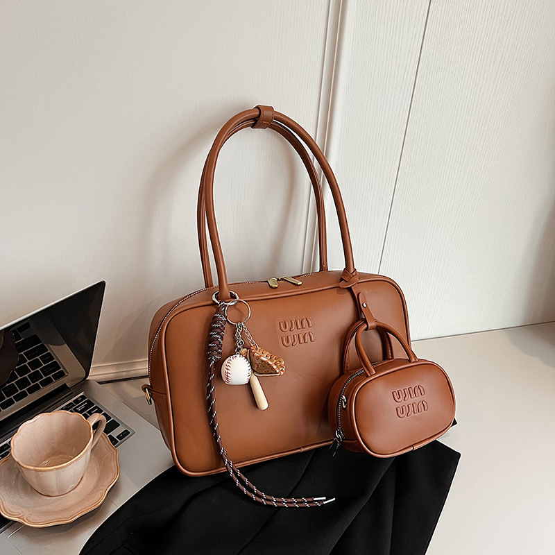 designer bag new style bowling pillow bag versatile and large-capacity tote briefcase fashionable commuter bag for hand-held and cross-body