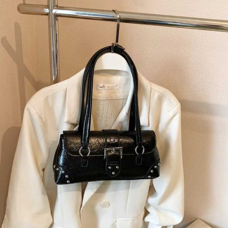 Fashionable Trendy Messenger Bag Large Capacity For Business Women With Leather Vintage Design AndW251115