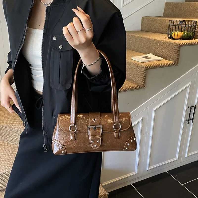 Fashionable Trendy Messenger Bag Large Capacity For Business Women With Leather Vintage Design AndW251115