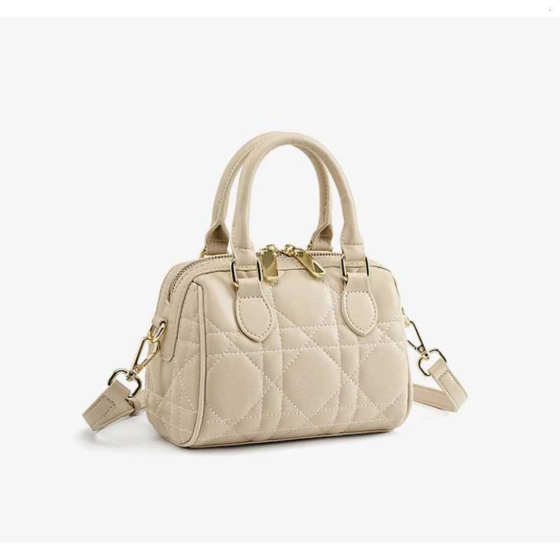 Genuine Leather Womens Small Elegant Handbag Handheld Single Shoulder Crossbody Bag for Daily Commuting Versatile Vintage StyleW251115