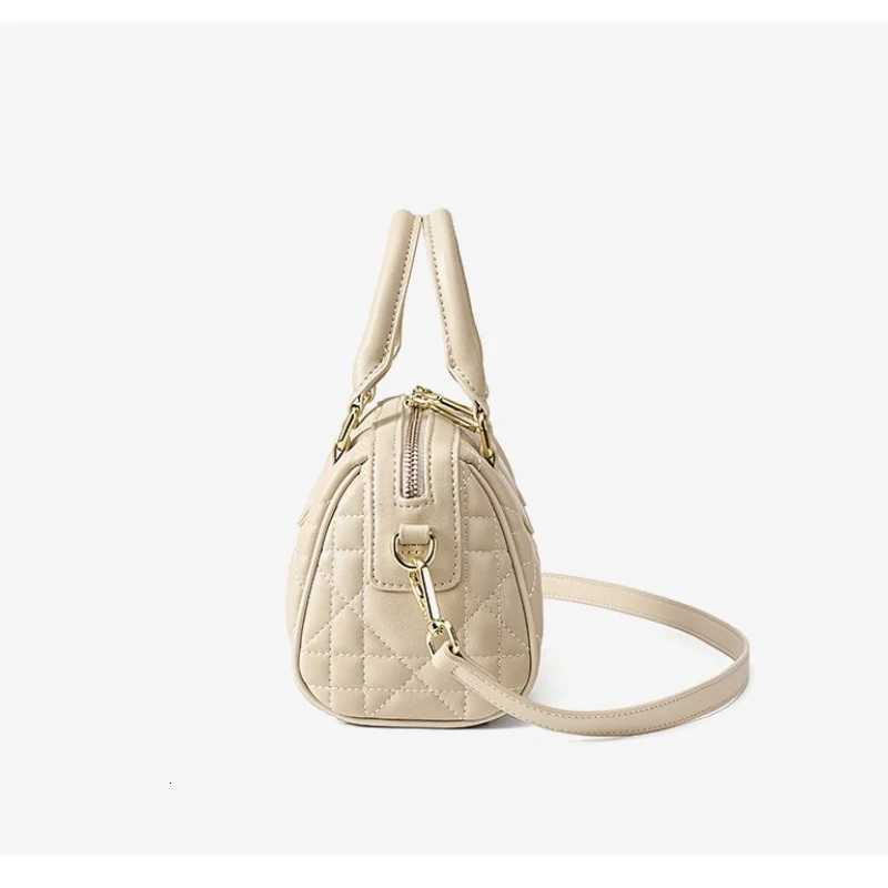 Genuine Leather Womens Small Elegant Handbag Handheld Single Shoulder Crossbody Bag for Daily Commuting Versatile Vintage StyleW251115