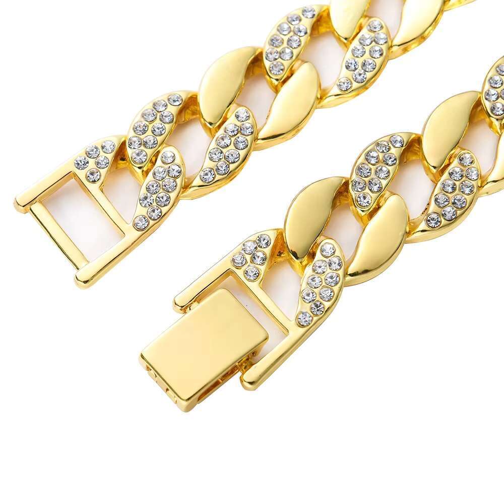 DHCollections Iced Out Cuban Link Bracelet for Men Women Silver Color 7-8 Inch Hip Hop Style Bling Chain Accessory 1 Piece