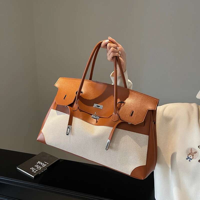 Trendy Designer Crossbody Bag For Women Stylish Leather Handbag Minimalist Vintage Clutch Purse Elegant Commuter