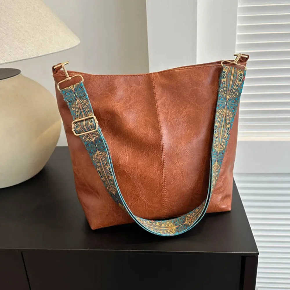 Vintage Solid Color PU Leather Women Fashion Shoulder Sling Shopping High-Capacity Simple Wide Strap Bucket Crossbody Bag Commuting Z250416