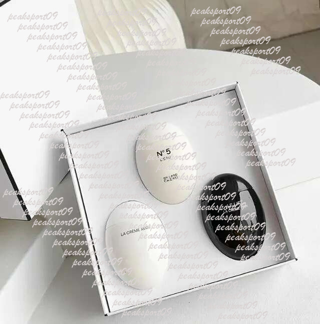 Brand LE LIFT Hand Set 50ml*3 LA CREME MAIN Black & White Egg Hands Skin 50ml 1.7FL.OZ Bady Care Cream Fast And Free Shipping