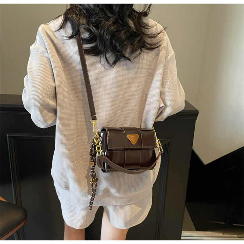 free shipping designers bags for womens 2025 new small square commuting hot woven crossbody bag high end sense simple and fashionable