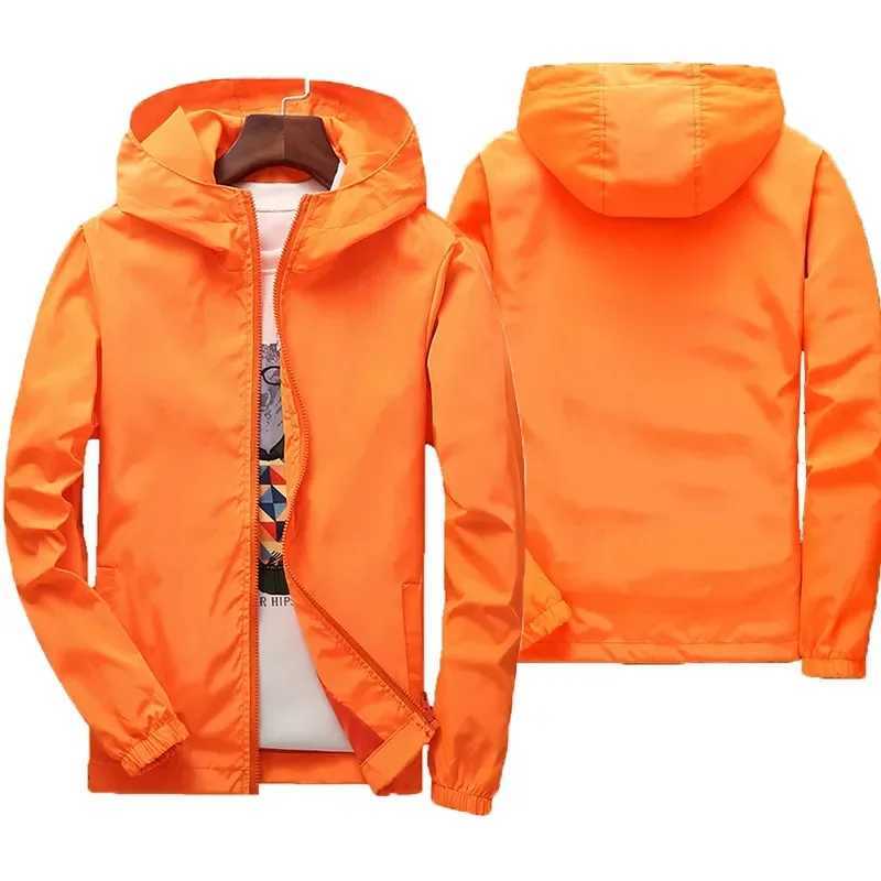 2024 Spring/Summer Mens Windproof Cover Waterfall Jacket Travel Camping Mountain Climbing Zipper Mens Windproof JacketXJ250416