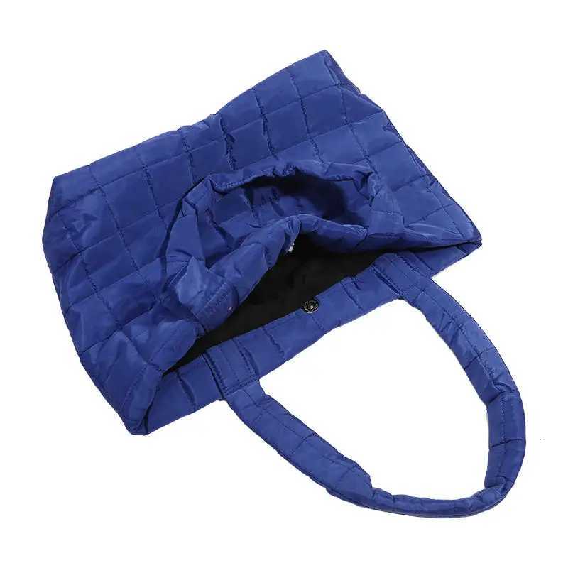 New Simple Hand-held Tote Bag Fashionable Casual Large Capacity Shopping Bag Shoulder Style With Armpit Bags Solid ColorW251115